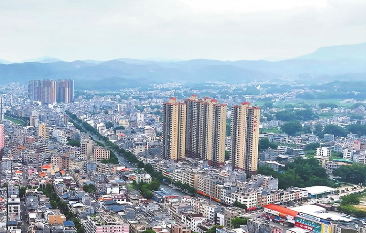 河源铁塔无人机应用助力紫金县城市管理巡检近日画面